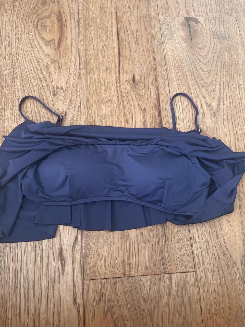 BNWOT- design Lab Navy Ruffle Swim Top - Picture 2 of 4